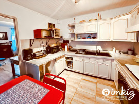 Vente
                                                                                Maison ancienne rénovée avec garage cœur de ville
