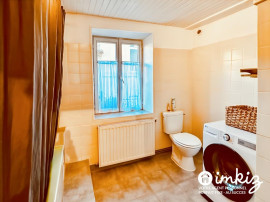 
                                                                                        Vente
                                                                                         Maison ancienne rénovée avec garage cœur de ville