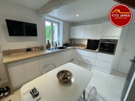 
                                                                                        Vente
                                                                                         MAISON ANCIENNE RENOVEE + GARAGE 80M²