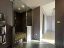 
                                                                                        Vente
                                                                                         Maison-Appartement à vendre sur Ecully