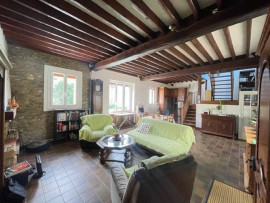 
                                                                                        Vente
                                                                                         MAISON ATYPIQUE 110m²