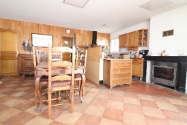 
                                                                                        Vente
                                                                                         Maison atypique 130 m2 Léognan