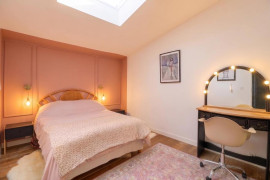 
                                                                                        Vente
                                                                                         Maison atypique dans le centre de Langon