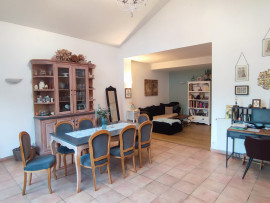 Vente
Maison au calme 4 chambres piscine garage