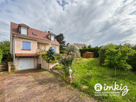 
                                                                                        Vente
                                                                                         Maison au calme  proche commodités 4 pièces