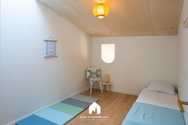 
                                                                                        Location
                                                                                         MAISON AUREA