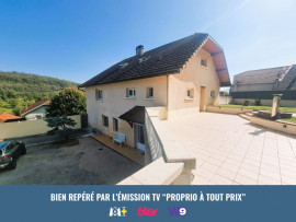 Vente
MAISON AVEC 2 APPARTS DANS UN PARC ARBORE