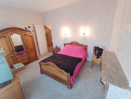 
                                                                                        Vente
                                                                                         Maison avec 4 chambres, jardin et garage