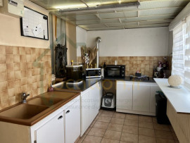 Location
Maison avec cour et garage