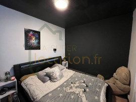 Location
Maison avec cour et garage