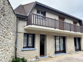 Vente
Maison avec garage sur cour partagée
