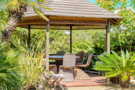 
                                                                                        Vente
                                                                                         MAISON AVEC GITES - PISCINE - DEPENDANCES