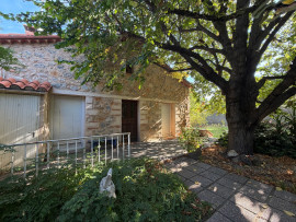 Vente
Maison avec jardin arboré à Thuir