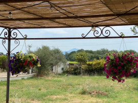 
                                                                                        Vente
                                                                                         Maison avec jardin au calme