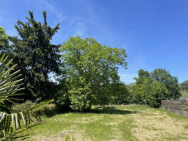 Vente
Maison avec jardin + dependance + terrain constructible