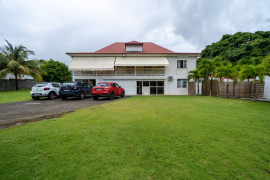 
                                                                                        Vente
                                                                                         Maison avec piscine - 182 m² - Lamentin Guadeloupe