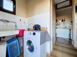 
                                                                                        Vente
                                                                                         Maison avec potentiel d'agrandissement et grand terrain à 10
