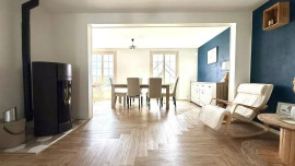
                                                                                        Vente
                                                                                         Maison avec sous-sol total 6 pièces 143m²