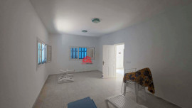 
                                                                                        Vente
                                                                                         MAISON AVEC TERRAIN À HOUMT SOUK DJERBA ZA