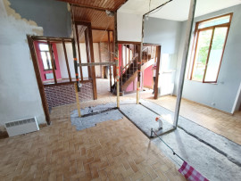 
                                                                                        Vente
                                                                                         maison avec travaux Querrieu, 3 chambres et jardin