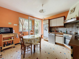 
                                                                                        Vente
                                                                                         Maison avec véranda, 4 chambres, SAINT-LO proche des commodi