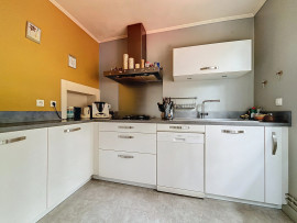 
                                                                                        Vente
                                                                                         Maison avec vie de plain-pied, jardin arboré et sous-sol com