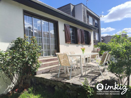 
                                                                                        Vente
                                                                                         Maison bifamiliale à Saint-Denis
