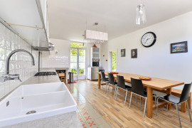 
                                                                                        Vente
                                                                                         Maison bourgeoise de 237 m² avec piscine