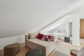 
                                                                                        Colocation
                                                                                         Maison - Chambre 13m² - Boulogne-Billancourt - 1199€/mois CC