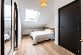 
                                                                                        Colocation
                                                                                         Maison - Chambre 9.3m² - Asnieres-sur-Seine - 890€/mois CC