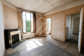 
                                                                                        Vente
                                                                                         Maison charmante à rénover à La Varenne Saint-Hilaire
