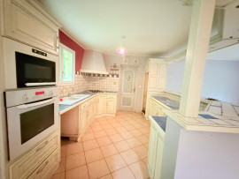 
                                                                                        Vente
                                                                                         MAISON