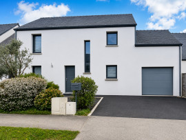 
                                                                                        Vente
                                                                                         Maison contemporaine à Theix