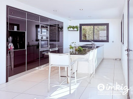 
                                                                                        Vente
                                                                                         Maison contemporaine avec piscine et jardin