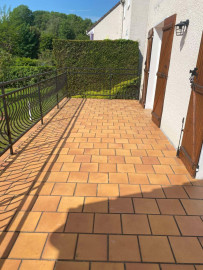 
                                                                                        Location
                                                                                         Maison dans résidence tranquille