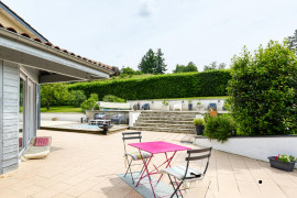
                                                                                        Vente
                                                                                         Maison d'architecte 4 chambres avec piscine