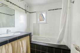 
                                                                                        Vente
                                                                                         Maison d'architecte 4 chambres avec piscine