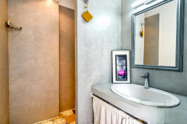 
                                                                                        Vente
                                                                                         Maison d'architecte 4 chambres avec piscine