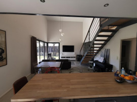 
                                                                                        Vente
                                                                                         Maison d'architecte 5 pièces