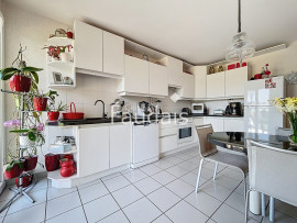 
                                                                                        Vente
                                                                                         MAISON D'ARCHITECTE - A 10MN DE SAINT -LO