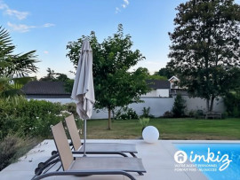 
                                                                                        Vente
                                                                                         Maison d'architecte contemporaine 6/7 pièces