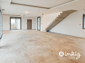 Vente
Maison d'architecte de 206m² - piscine et brasero