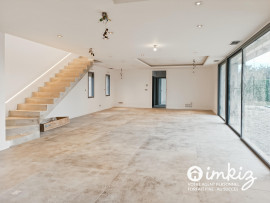 Vente
Maison d'architecte de 206m² - piscine et brasero