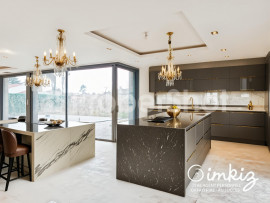 Vente
Maison d'architecte de 206m² - piscine et brasero