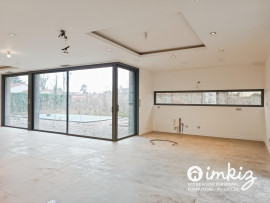 Vente
Maison d'architecte de 206m² - piscine et brasero