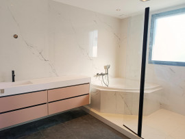 Vente
Maison d'architecte de 206m² - piscine et brasero