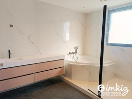 Vente
Maison d'architecte de 206m² - piscine et brasero