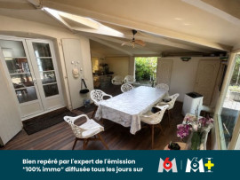 
                                                                                        Vente
                                                                                         MAISON D'ARTISTE EN PIERRES 141M2 3 CHAMBRES + 1 BUREAU + 1 STUDIO + VERANDA 27M2 AVEC JARDIN LUXURIANT 1413M2 - VENDUE ENTIEREMENT MEUBLEE ET EQUIPEE