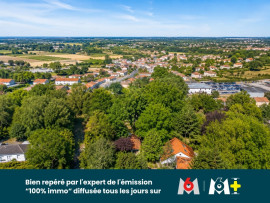 
                                                                                        Vente
                                                                                         MAISON D'ARTISTE EN PIERRES 141M2 3 CHAMBRES + 1 BUREAU + 1 STUDIO + VERANDA 27M2 AVEC JARDIN LUXURIANT 1413M2