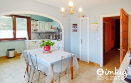 Vente
Maison de 167m² avec piscine et vue exceptionnelle